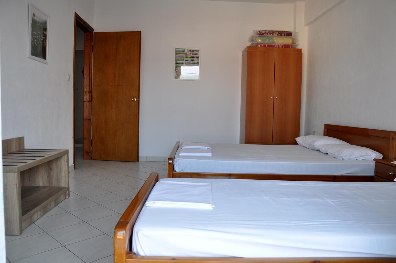 Apartments Stavroula Ηospitality Врасна Екстериор снимка